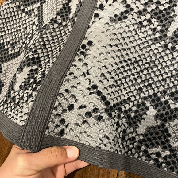 Diane Von Furstenberg Animal Print Flare Skirt - Picture 3 of 6